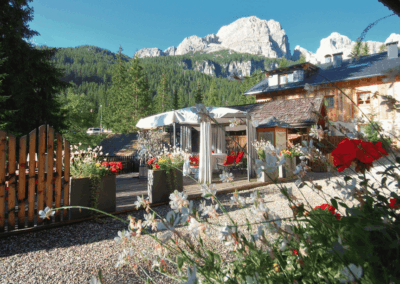 Vacanze Estate Primavera e Inverno a Corvara Alta Badia
