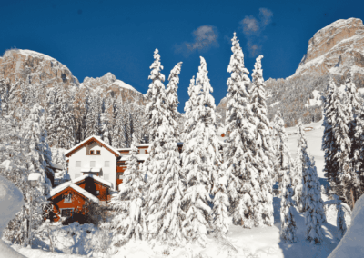 Vacanze Estate Primavera e Inverno a Corvara Alta Badia